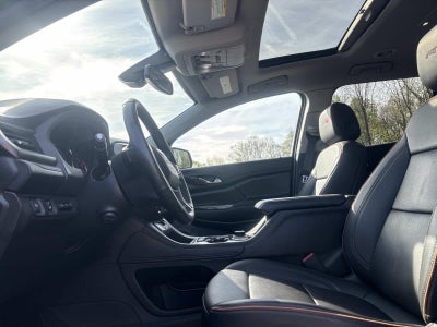 2023 GMC Acadia AT4