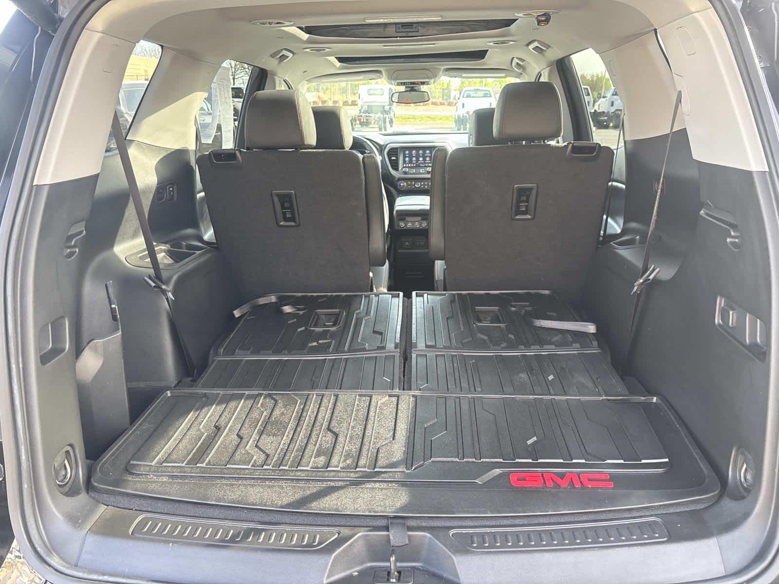 2023 GMC Acadia AT4