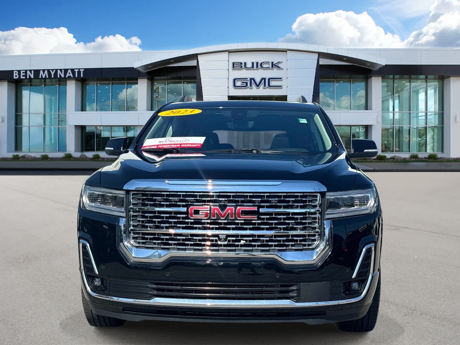 2023 GMC Acadia Denali