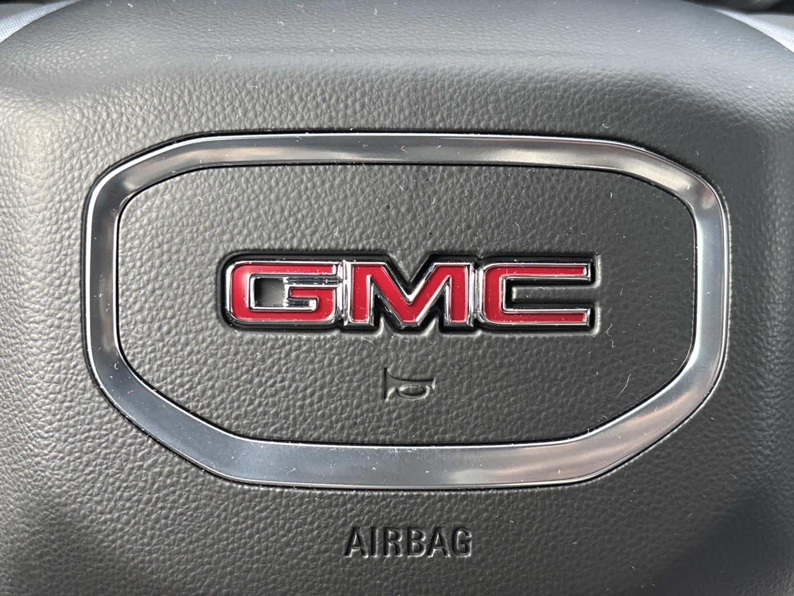 2023 GMC Yukon SLE