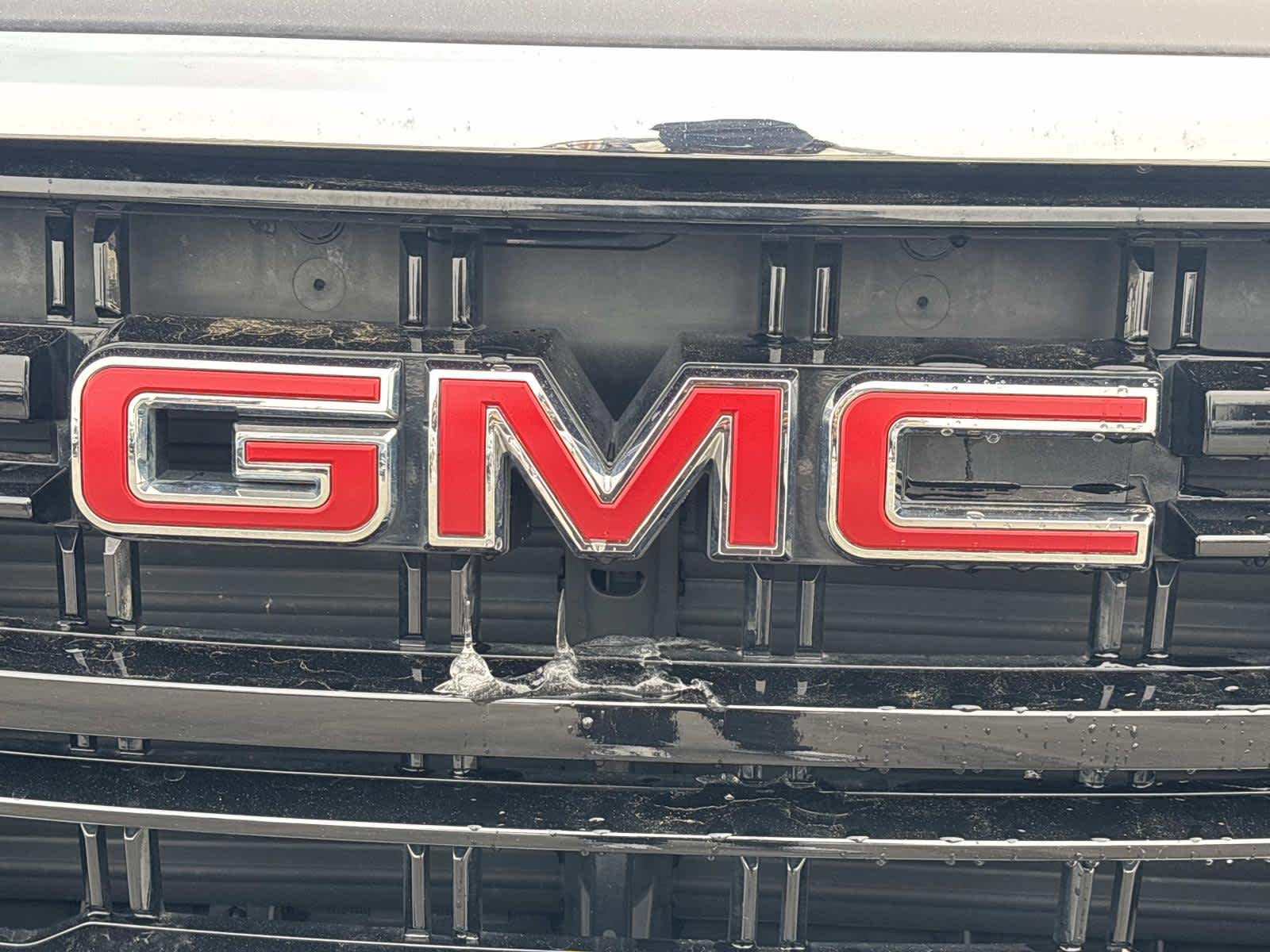 2023 GMC Yukon SLE
