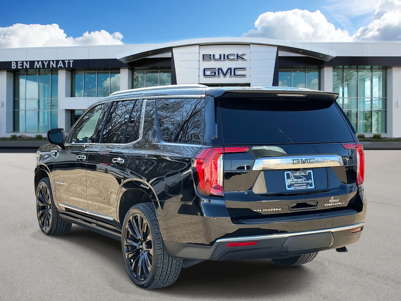 2023 GMC Yukon Denali