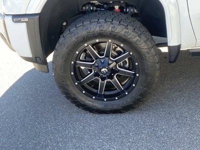 2024 GMC Sierra 2500 HD AT4