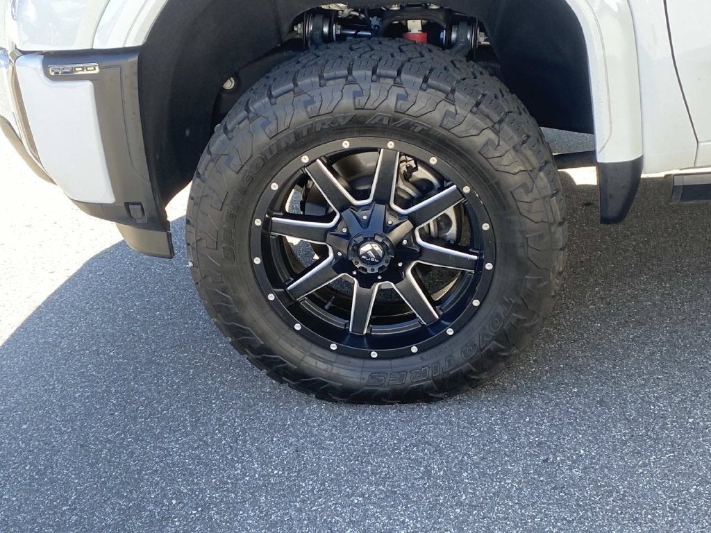 2024 GMC Sierra 2500 HD AT4