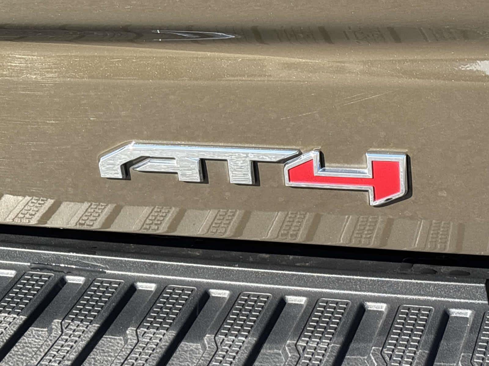 2024 GMC Sierra 1500 AT4
