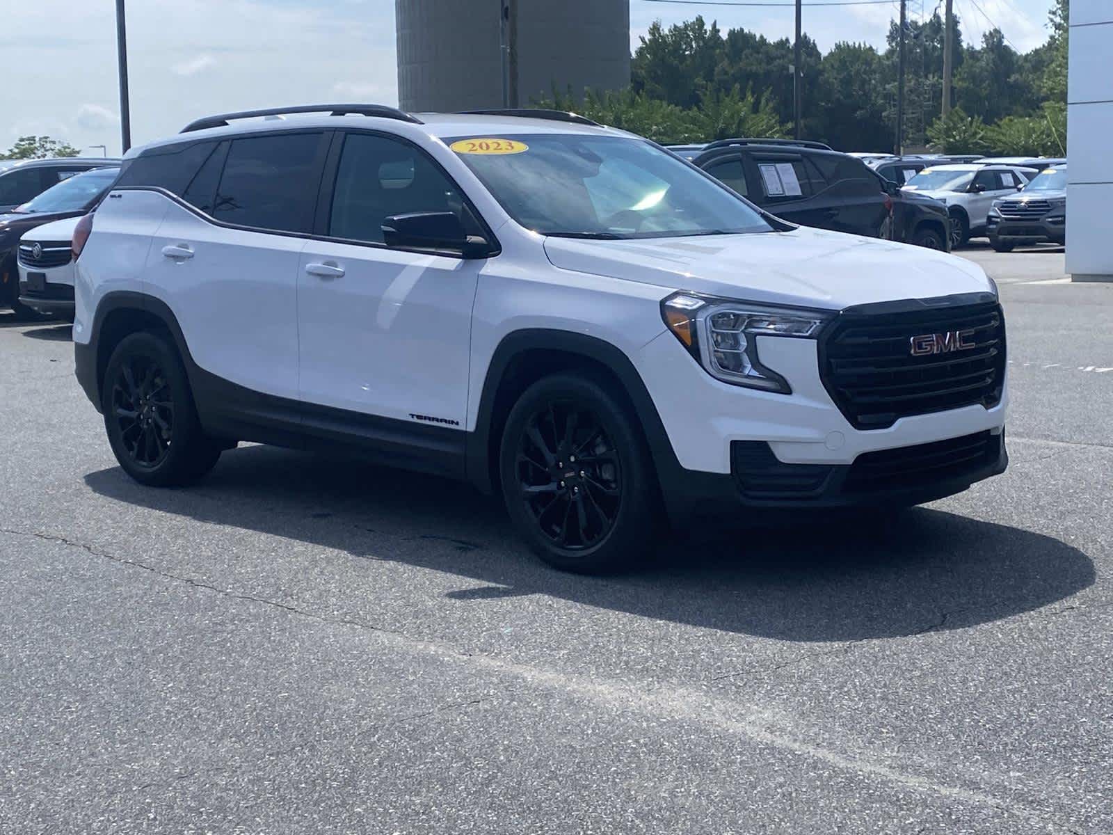 2023 GMC Terrain SLE