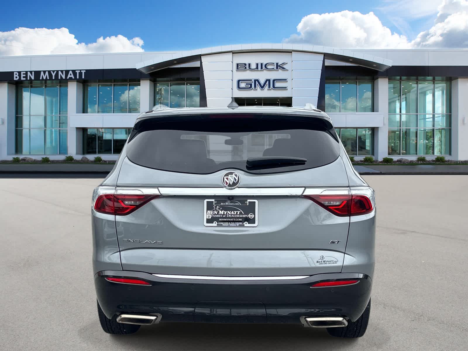 2024 Buick Enclave Essence