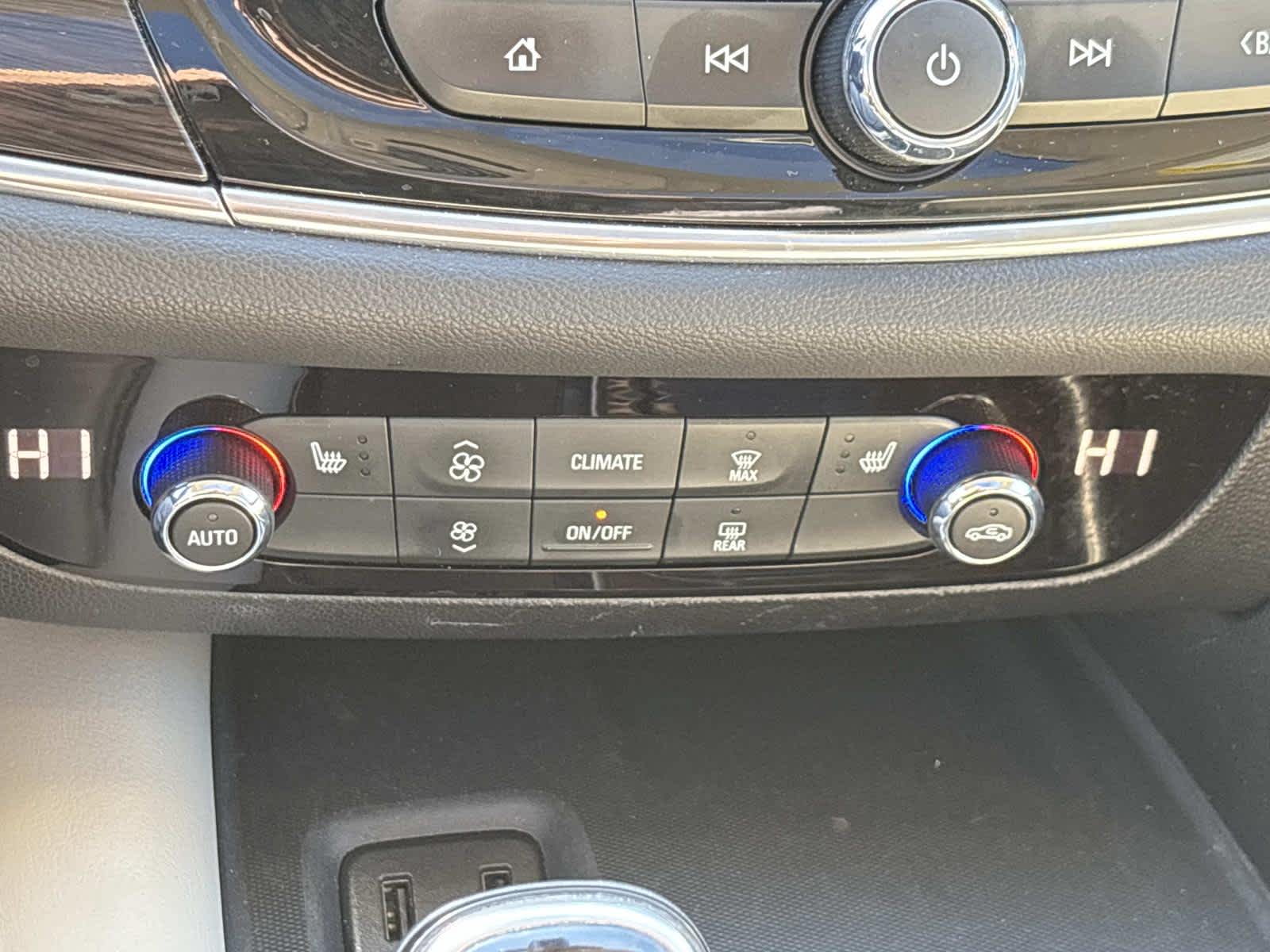 2018 Buick Enclave Essence