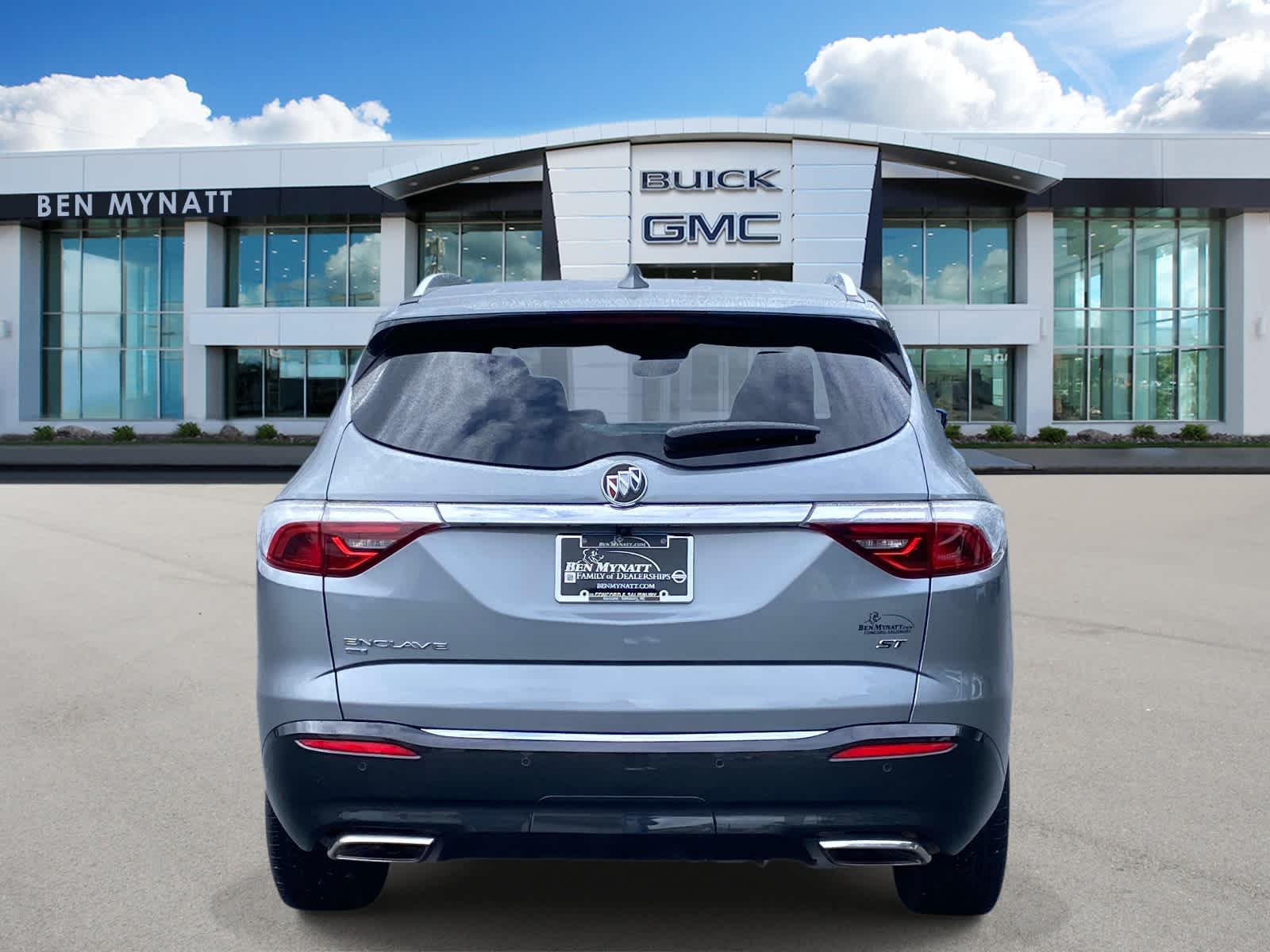 2023 Buick Enclave Essence