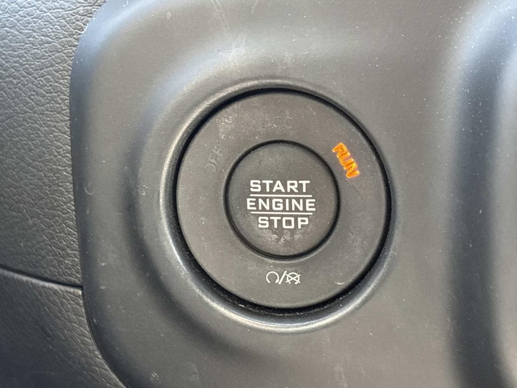 2022 Jeep Wrangler Unlimited Sahara Altitude
