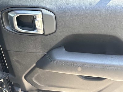 2022 Jeep Wrangler Unlimited Sahara Altitude
