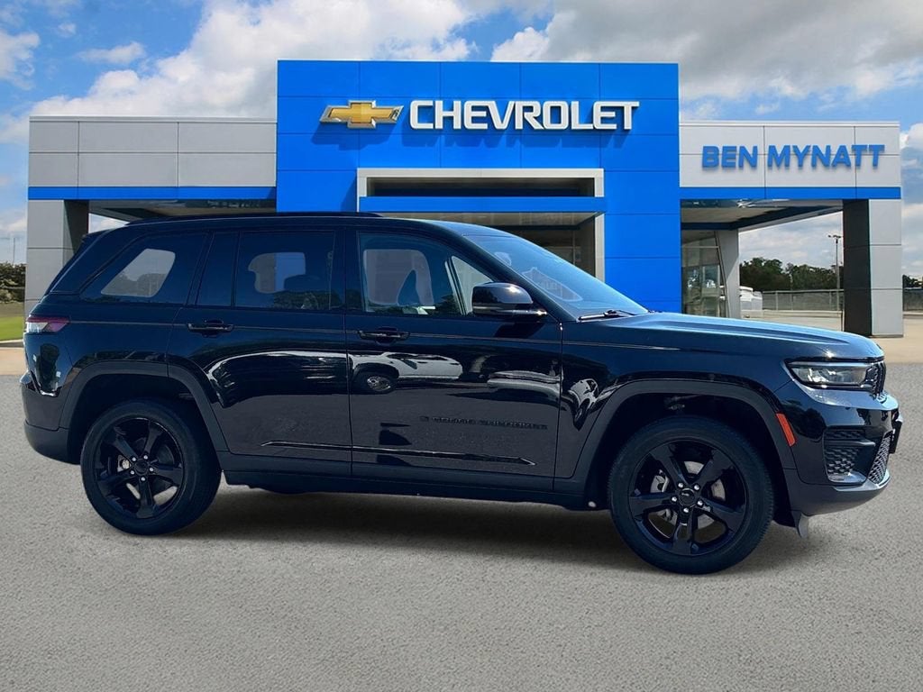 2023 Jeep Grand Cherokee Altitude