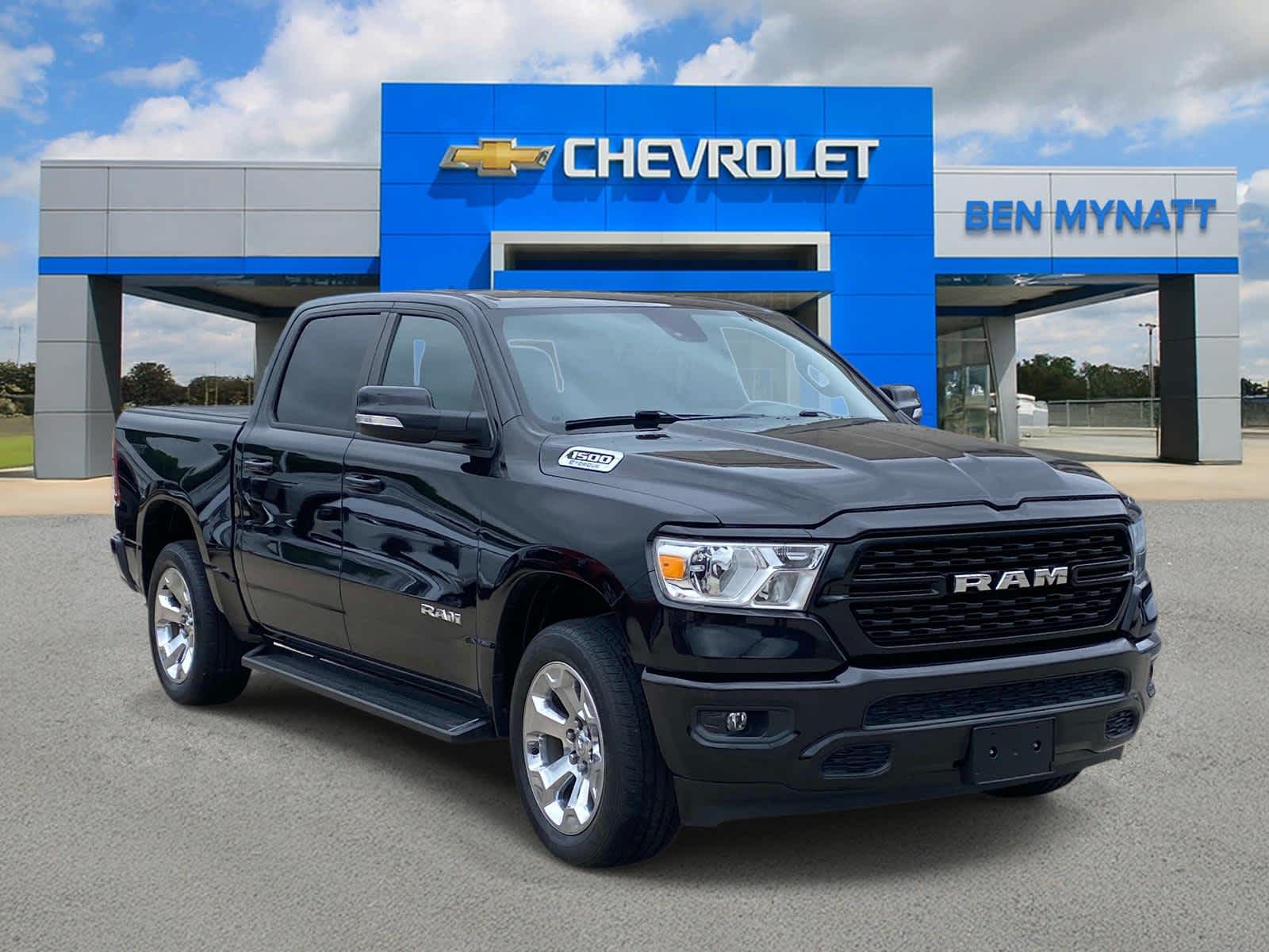 2022 RAM 1500 Big Horn/Lone Star 4x4 Crew Cab 5'7's photo
