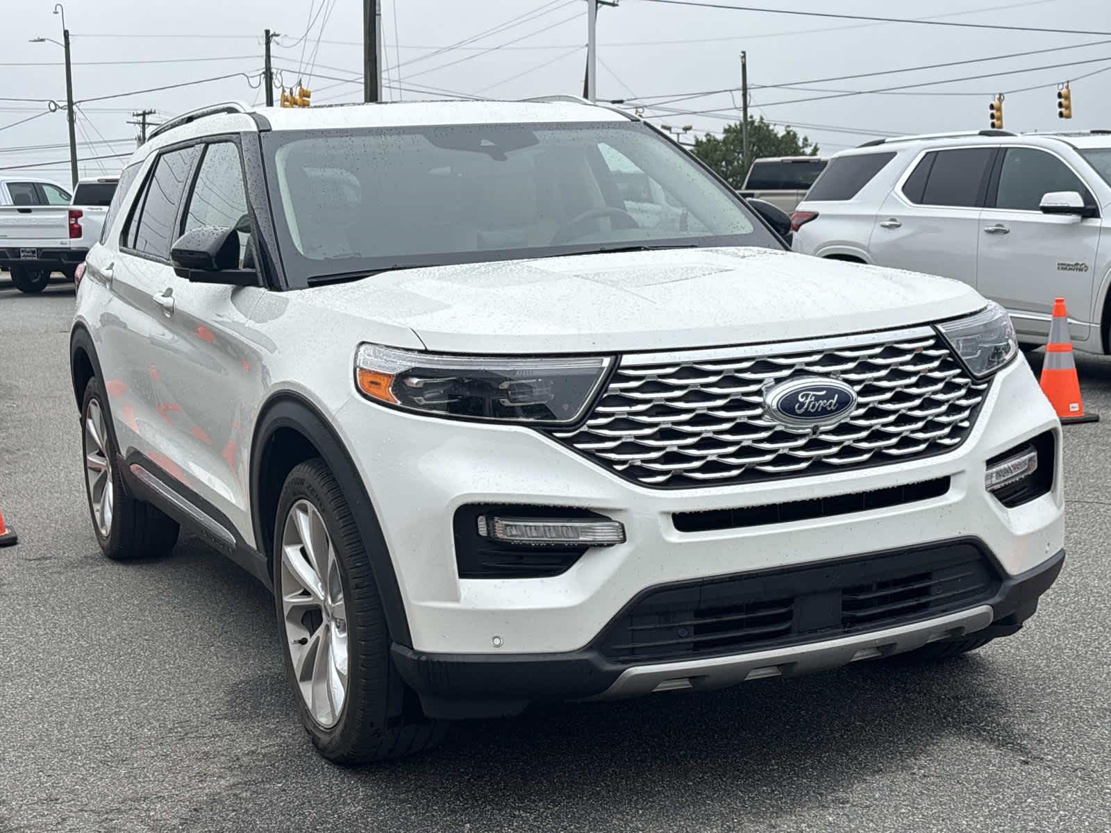 2022 Ford Explorer Platinum 4WD's photo