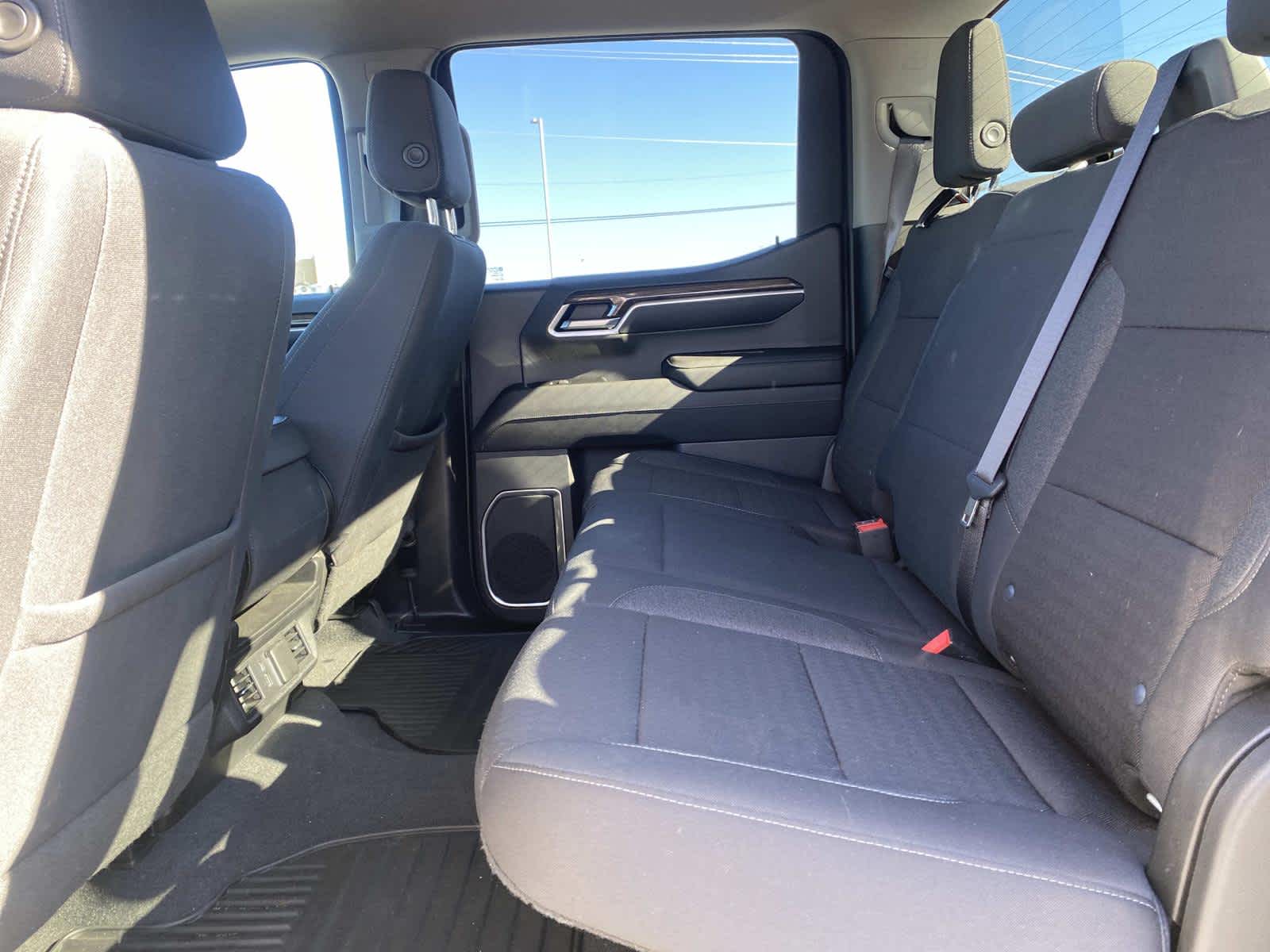 2022 Chevrolet Silverado 1500 LT (2FL)