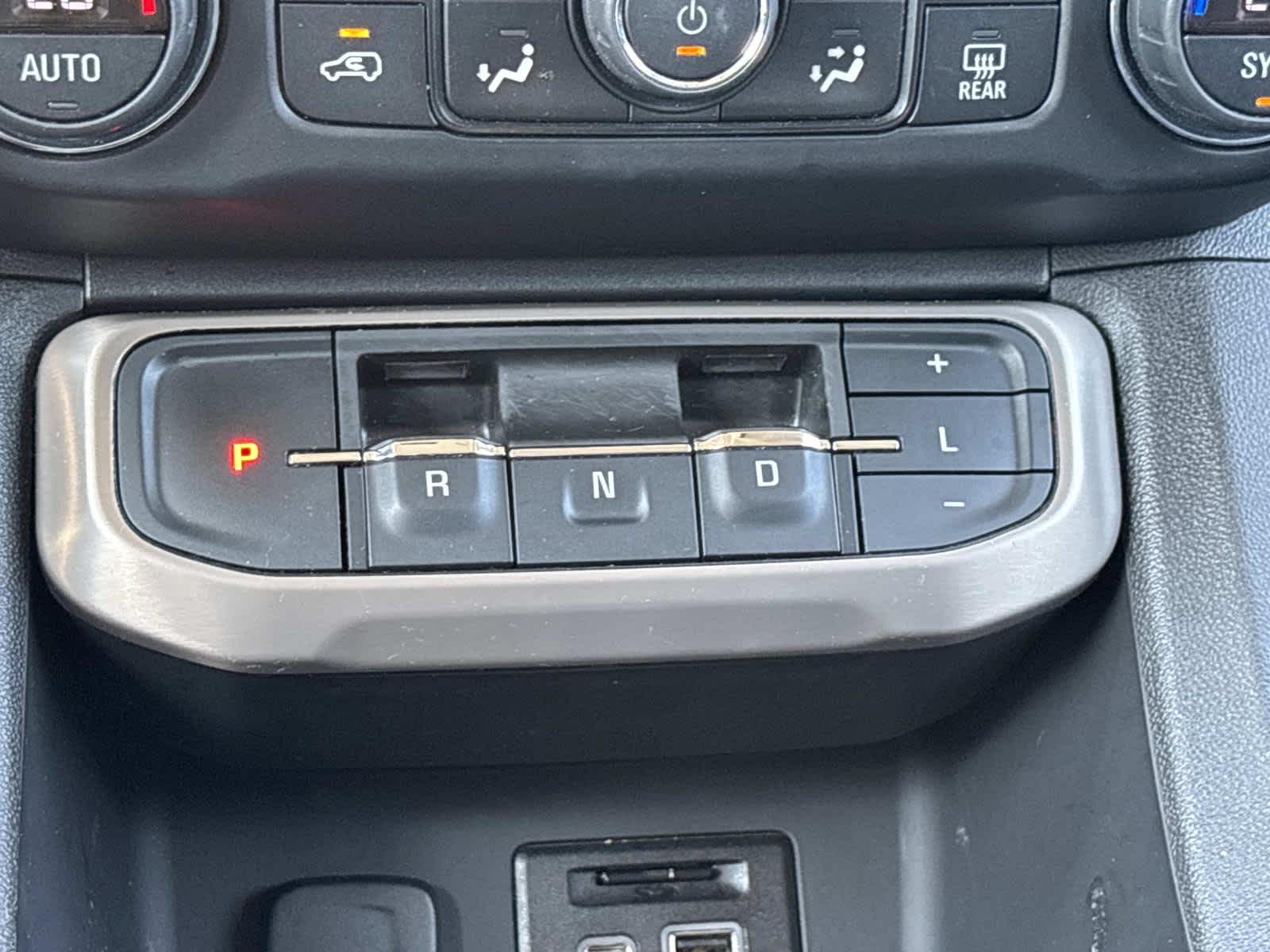 2020 GMC Acadia Denali
