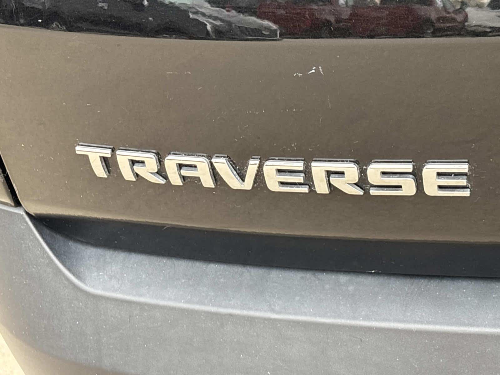 2023 Chevrolet Traverse LT Leather