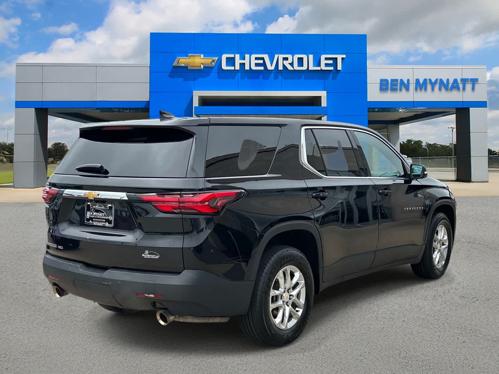 2023 Chevrolet Traverse LS