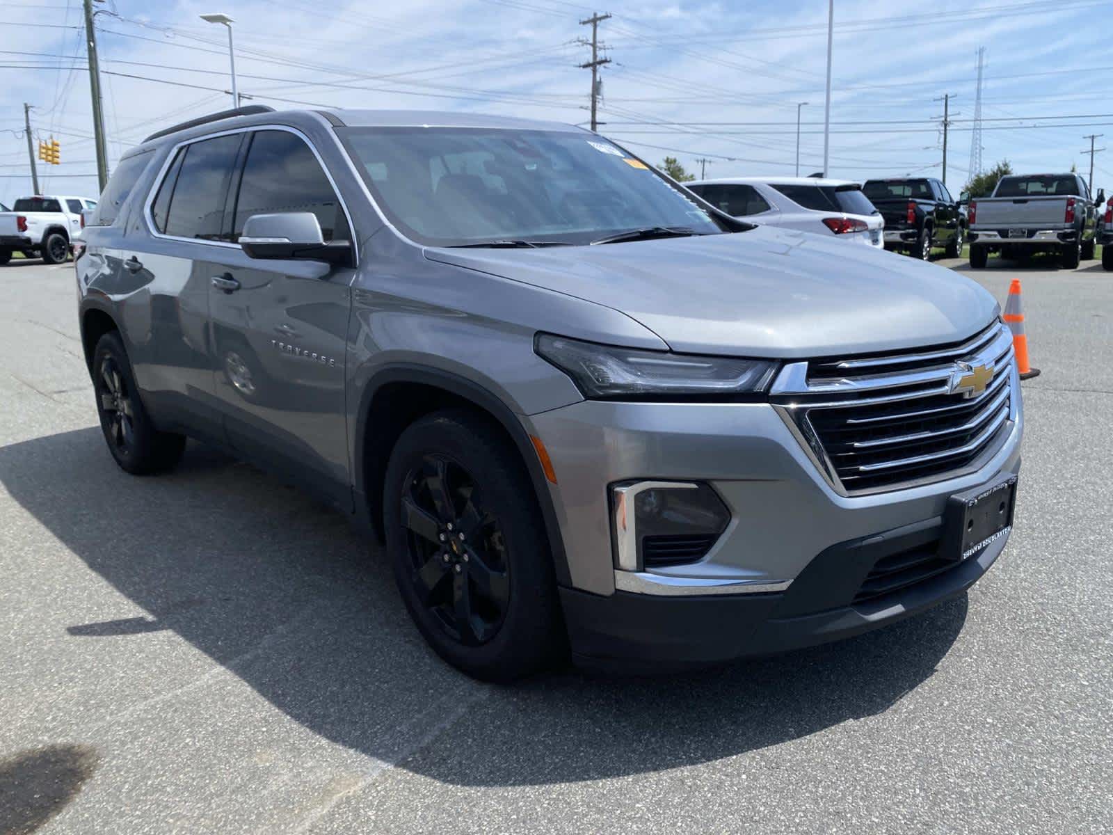 2023 Chevrolet Traverse LT Leather