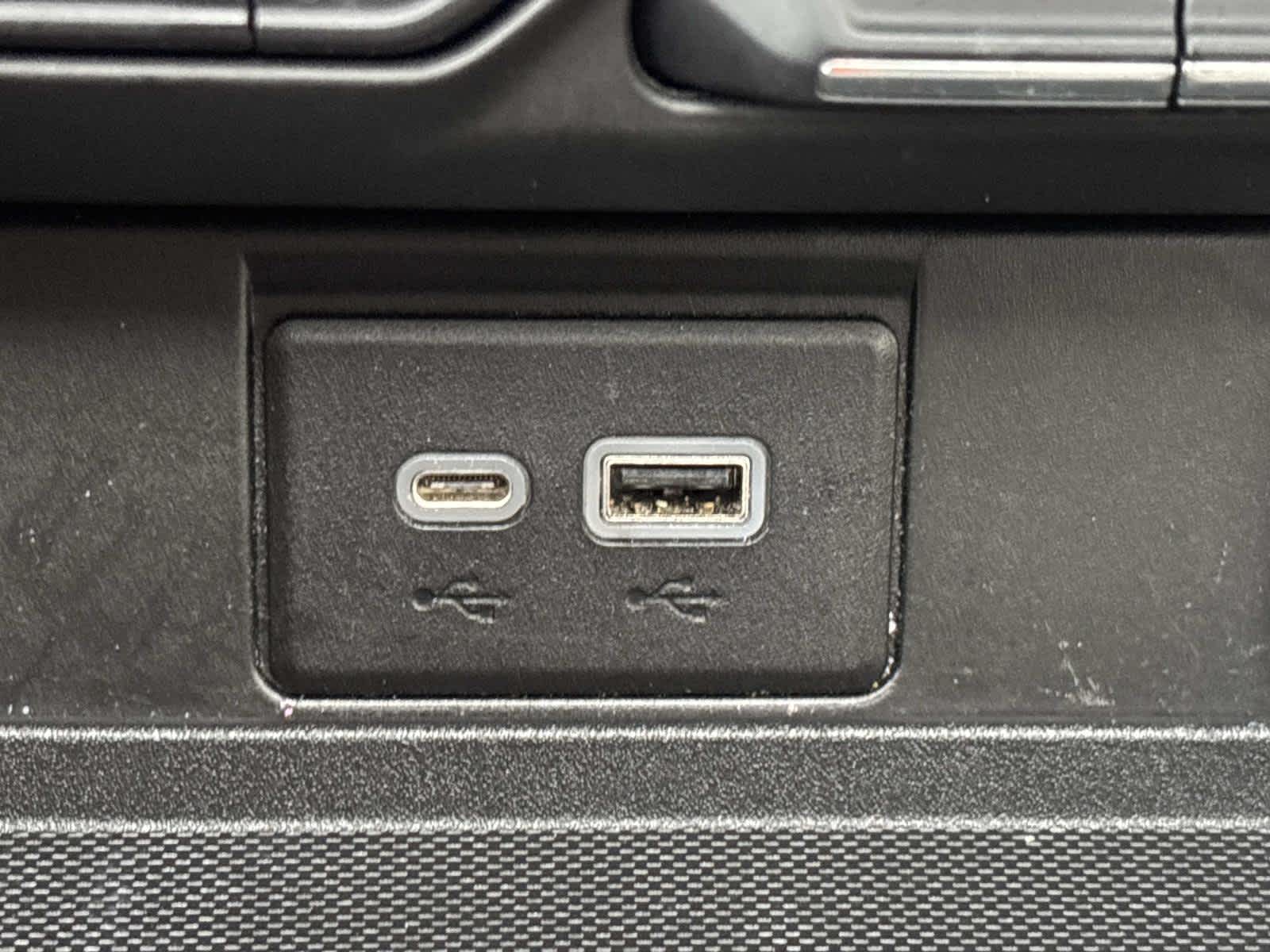 2022 Chevrolet Suburban High Country