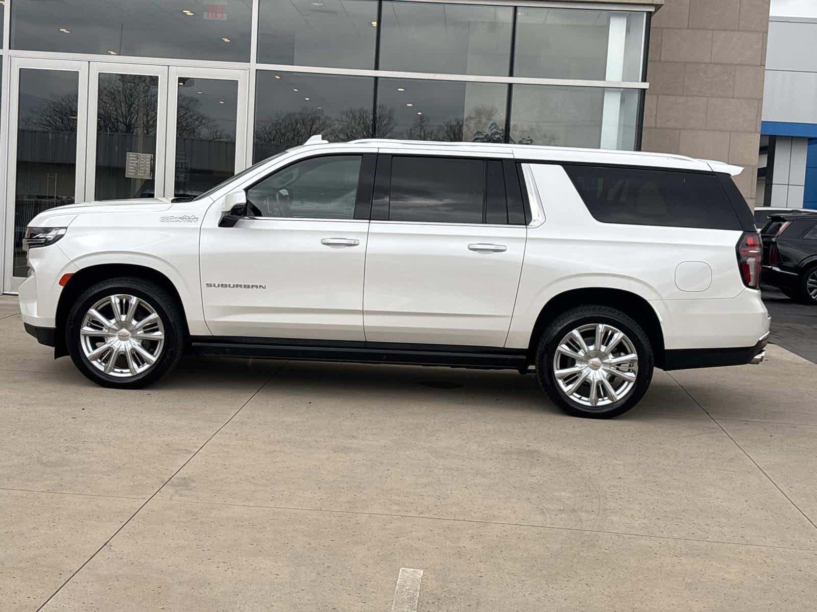 2022 Chevrolet Suburban High Country