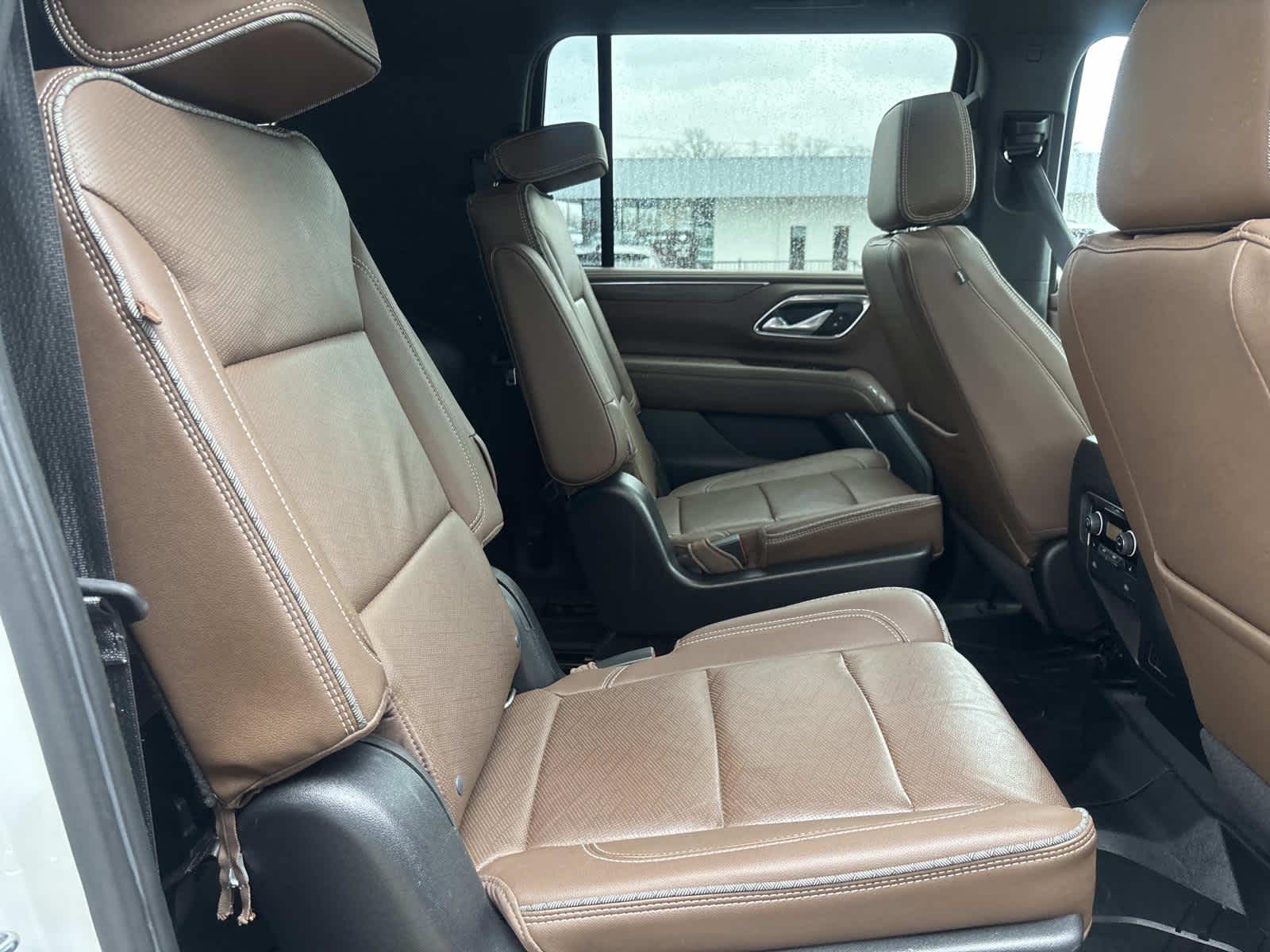 2022 Chevrolet Suburban High Country