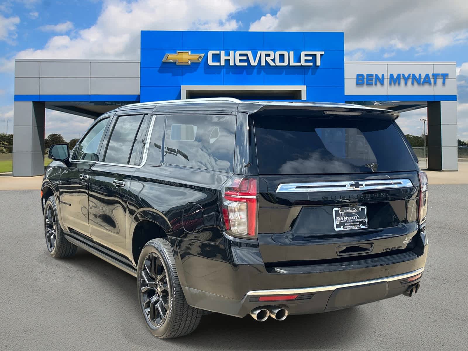 2023 Chevrolet Suburban Premier