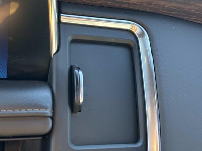 2022 Chevrolet Suburban High Country