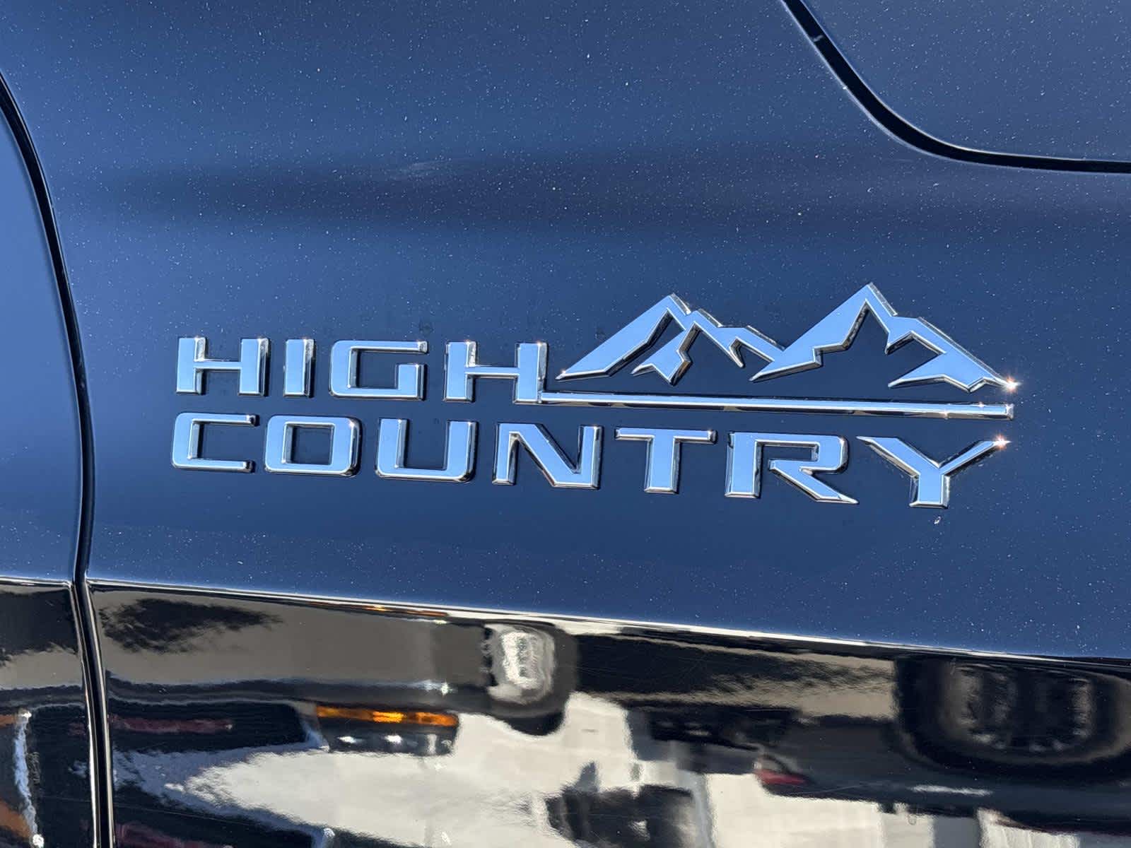 2022 Chevrolet Suburban High Country