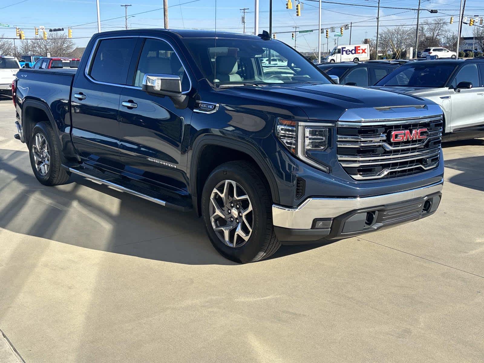 2022 GMC Sierra 1500 SLT