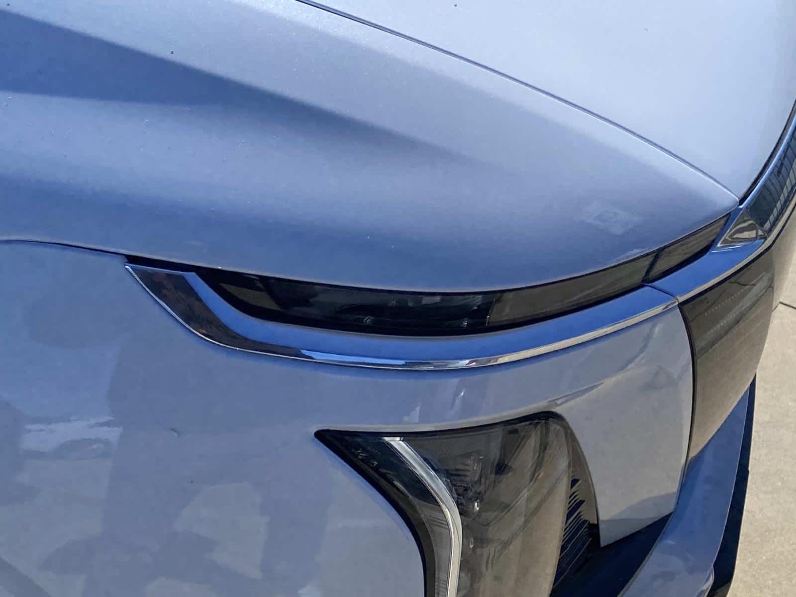 2026 Cadillac VISTIQ Luxury