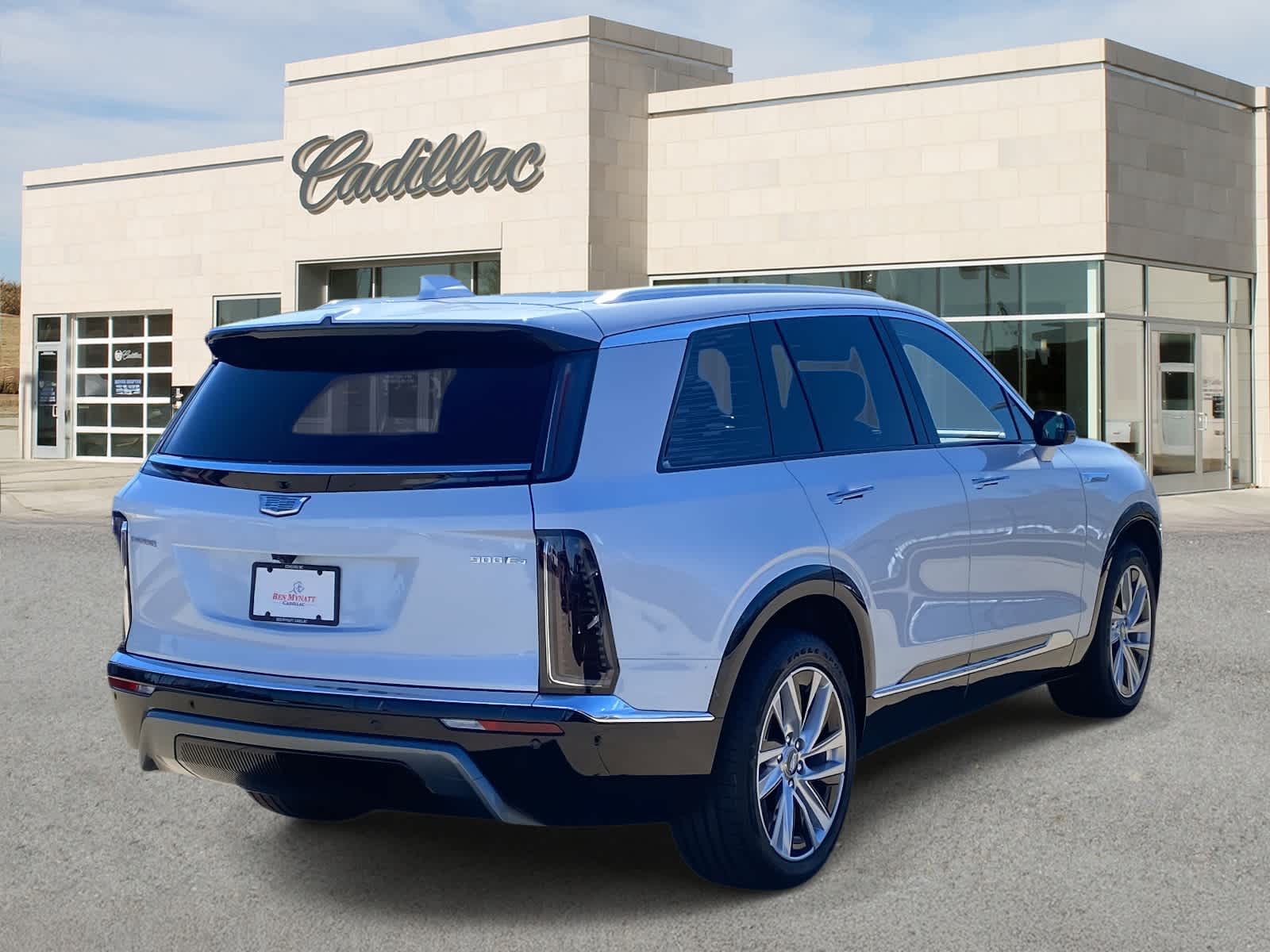 2026 Cadillac VISTIQ Luxury