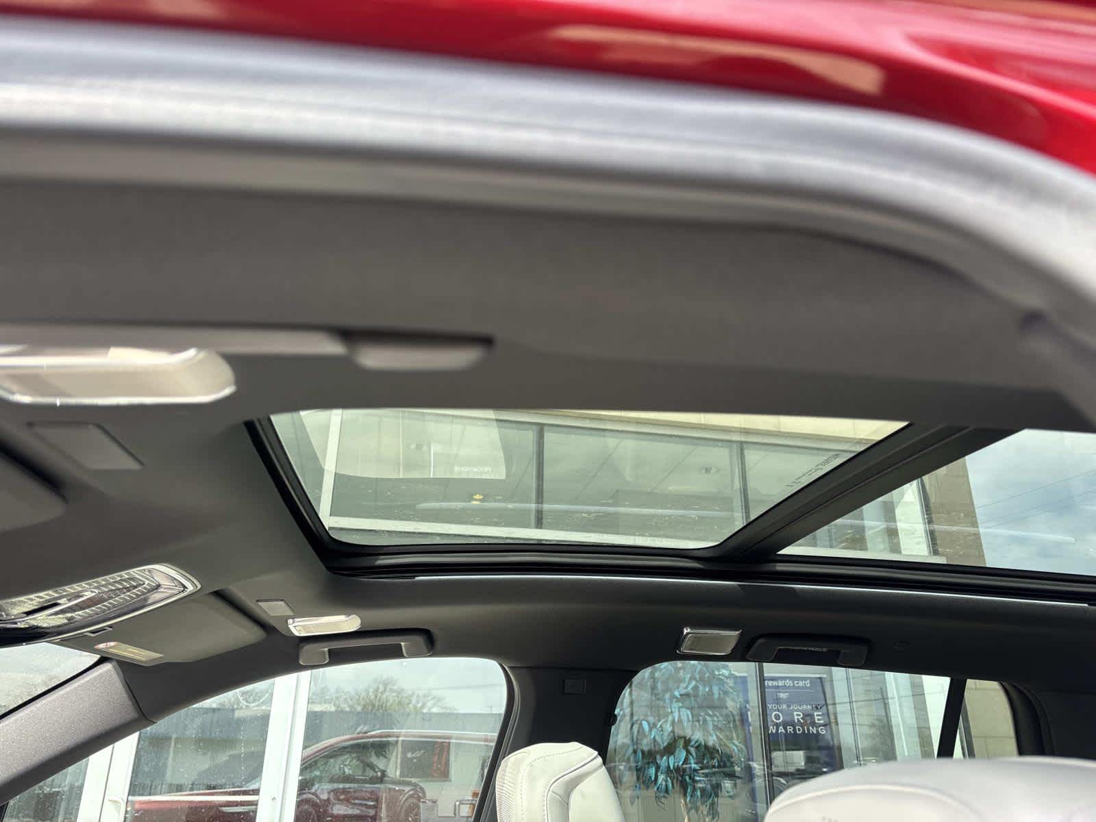 2026 Cadillac VISTIQ Luxury