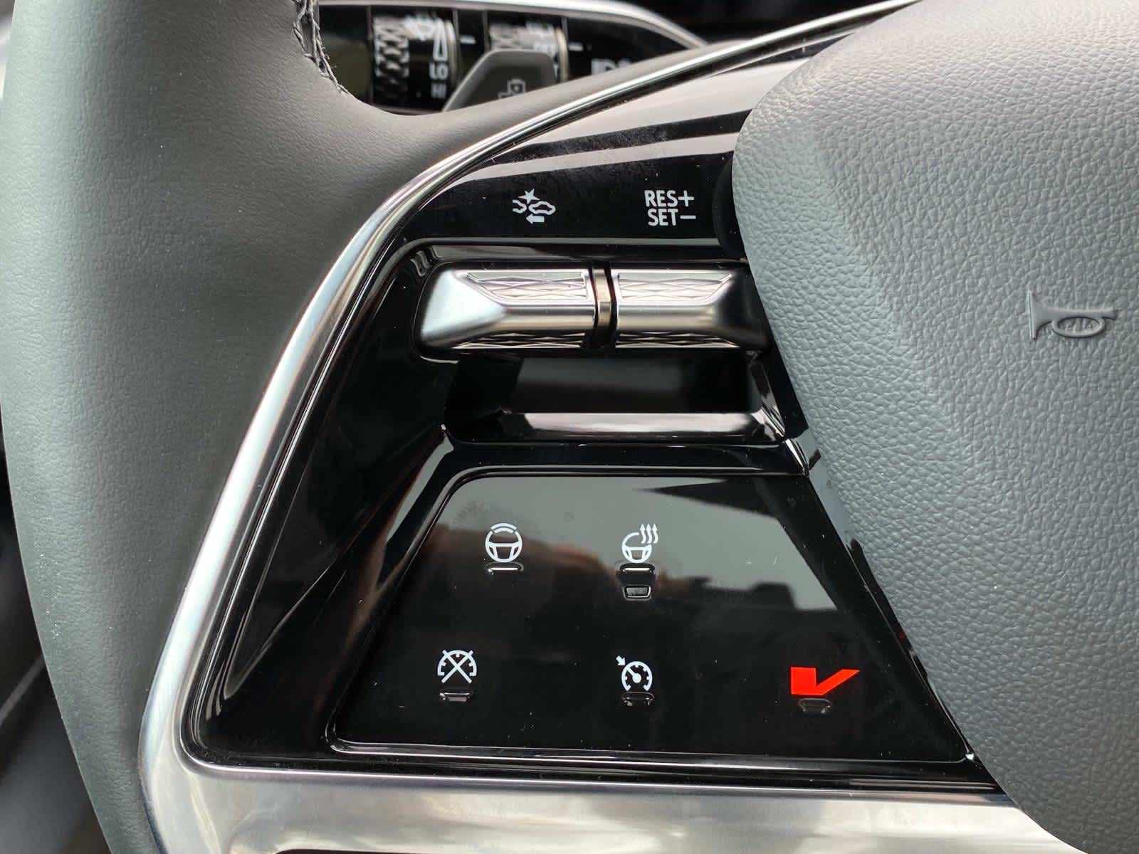 2026 Cadillac VISTIQ Luxury