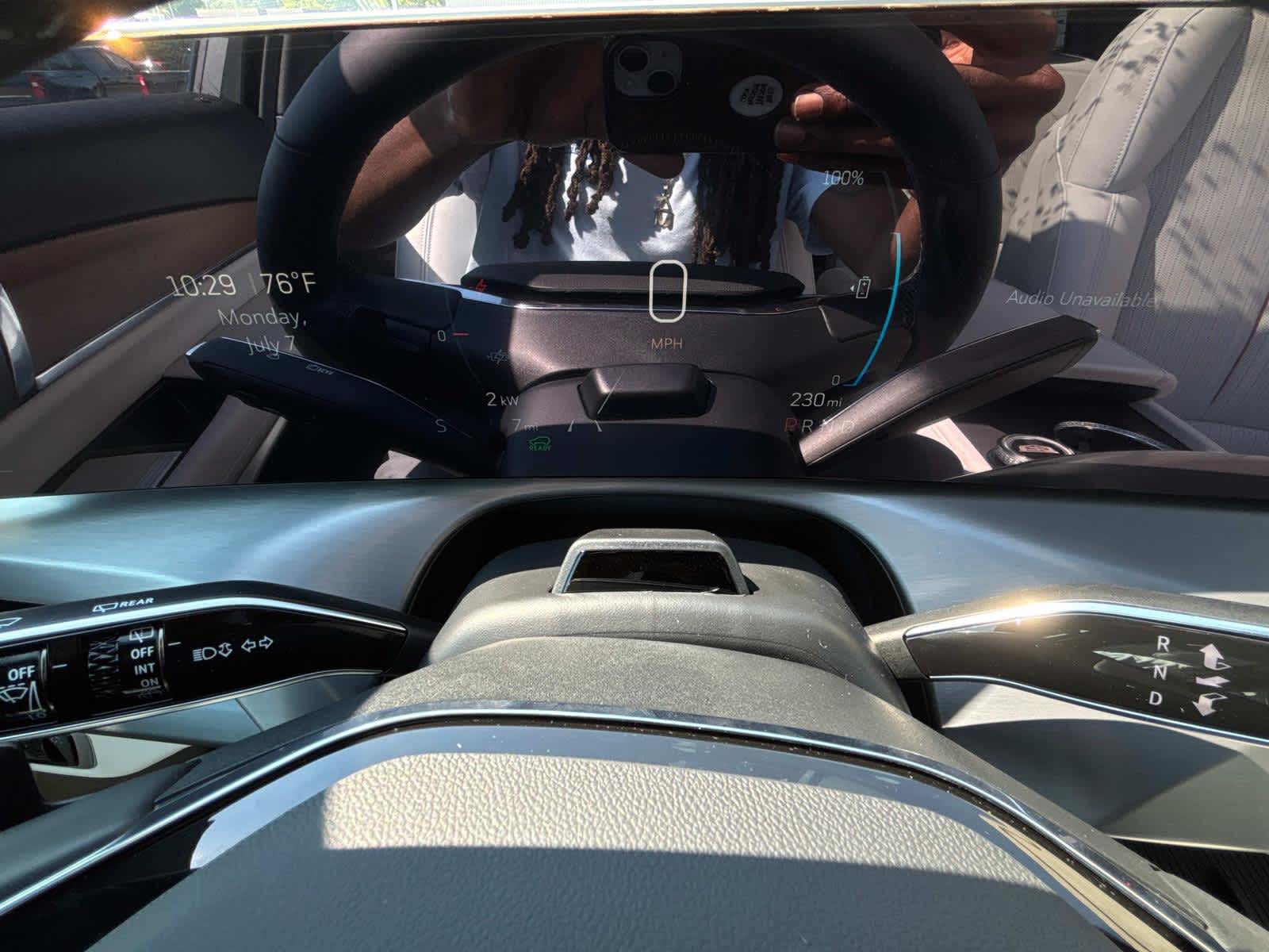 2026 Cadillac VISTIQ Luxury