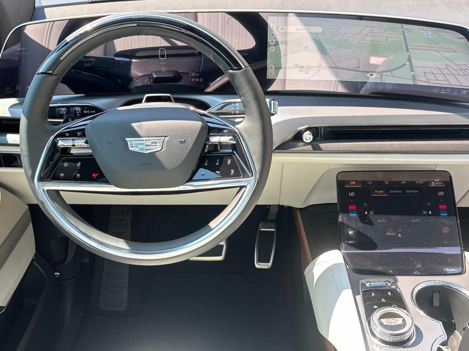 2026 Cadillac VISTIQ Luxury