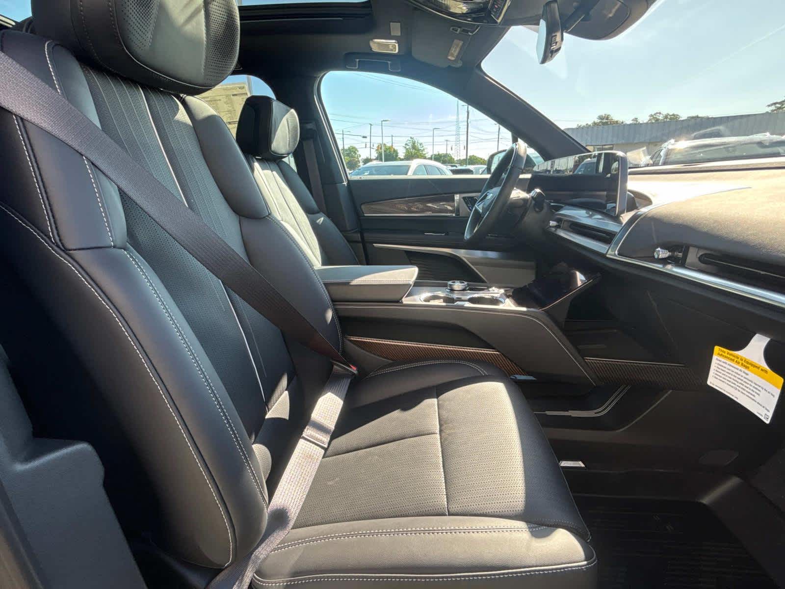 2026 Cadillac VISTIQ Sport