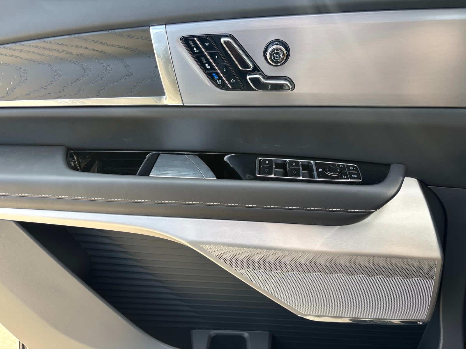 2026 Cadillac VISTIQ Platinum