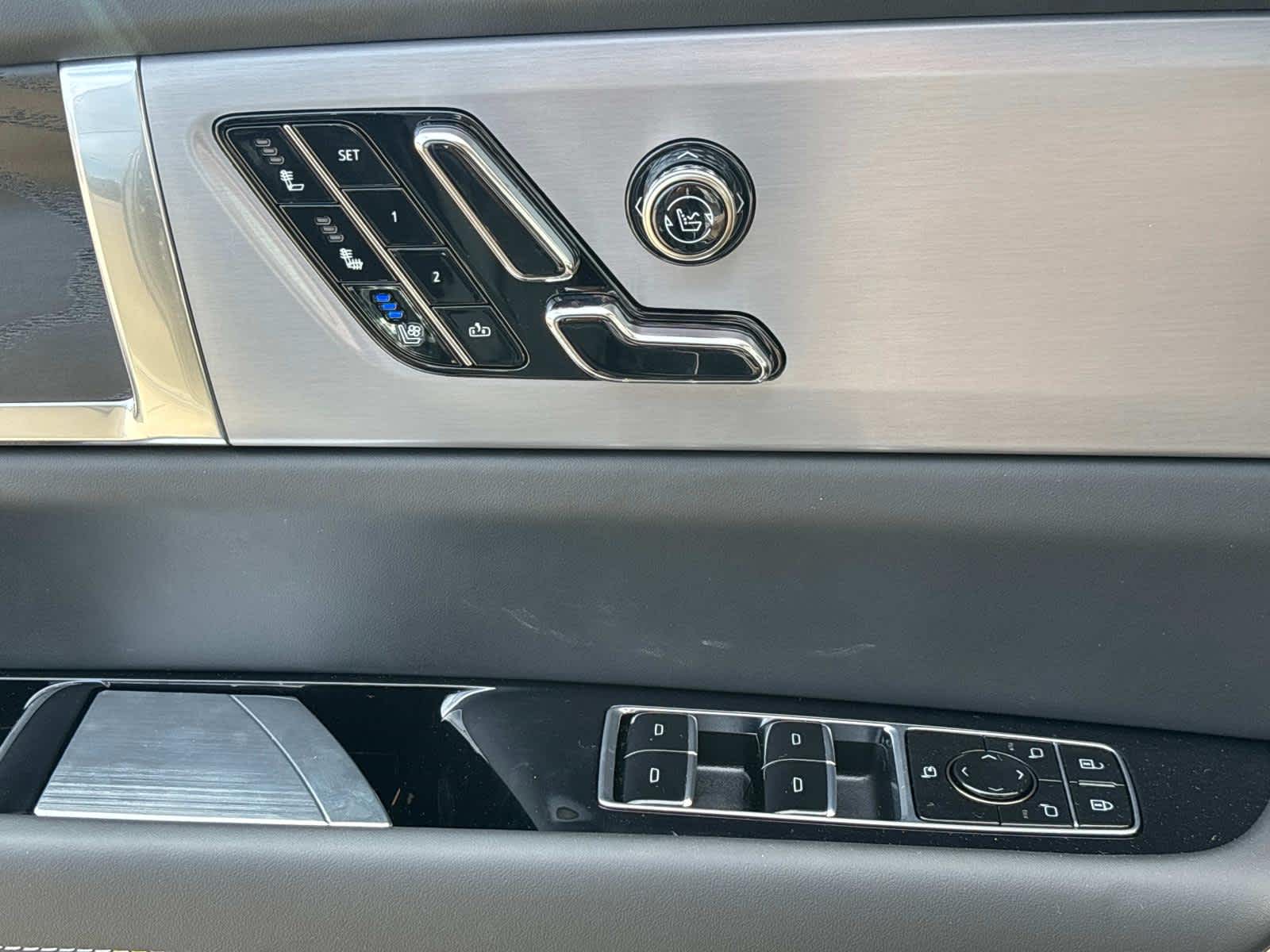 2026 Cadillac VISTIQ Platinum