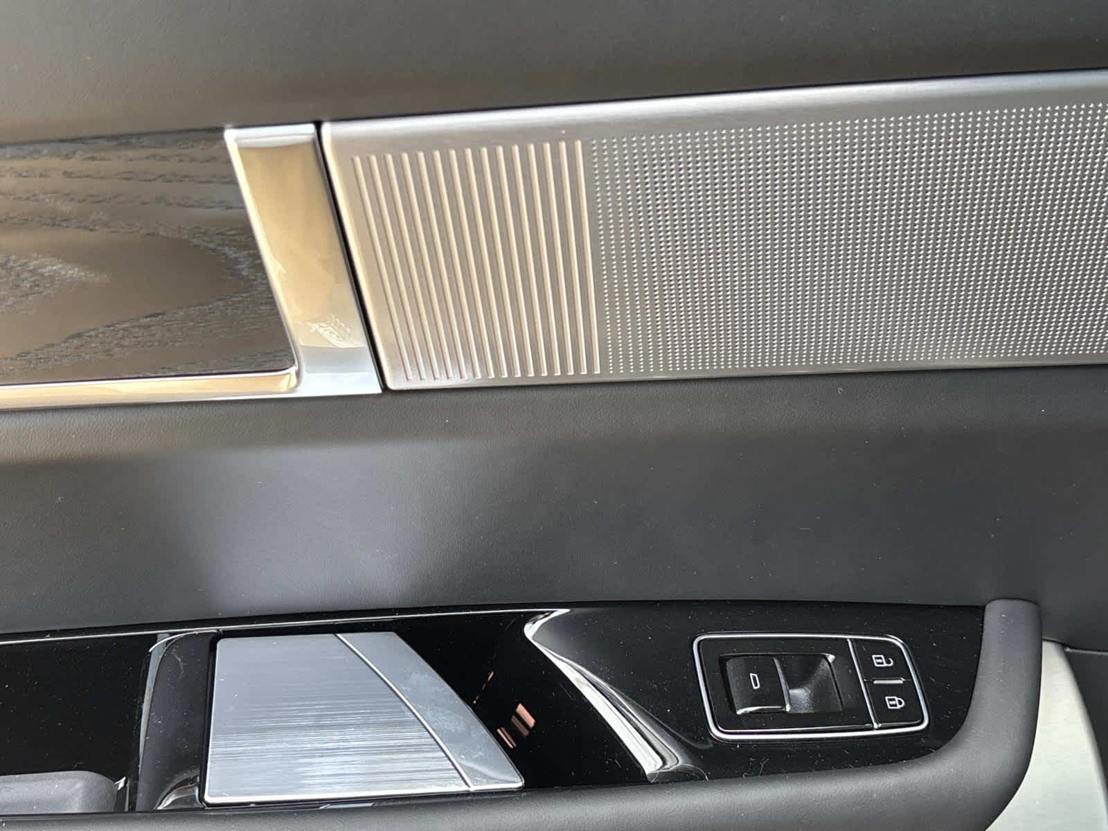 2026 Cadillac VISTIQ Platinum