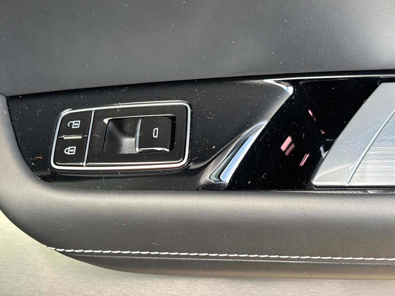 2026 Cadillac VISTIQ Platinum