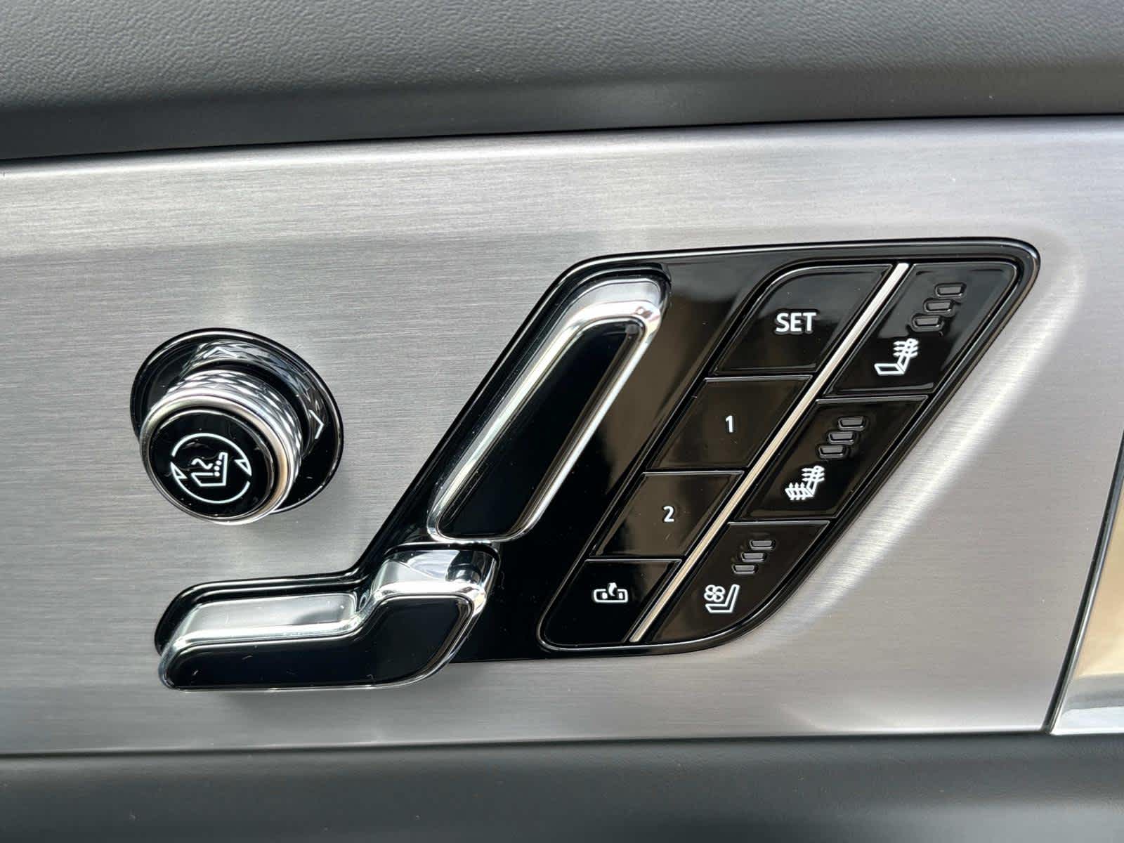 2026 Cadillac VISTIQ Platinum