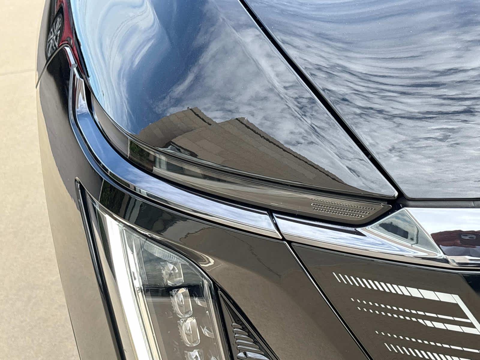 2026 Cadillac VISTIQ Platinum