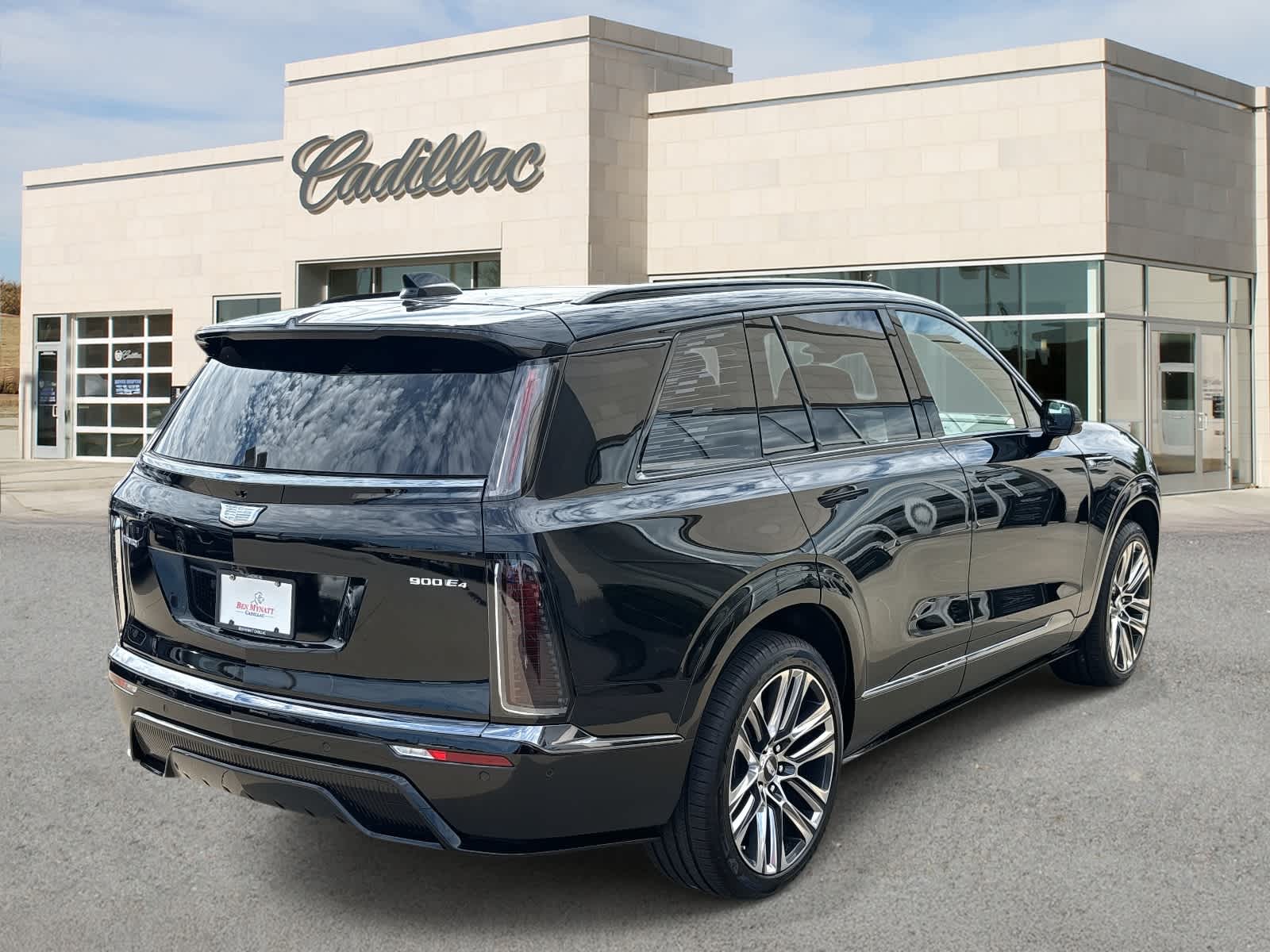 2026 Cadillac VISTIQ Platinum