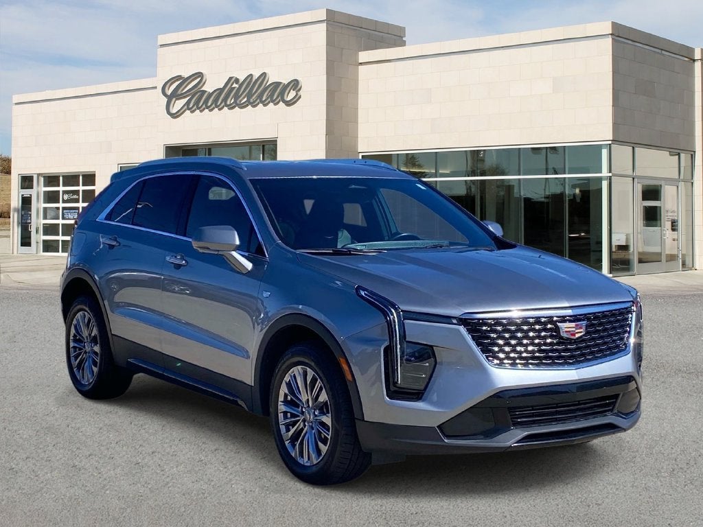 2025 Cadillac XT4 Premium Luxury