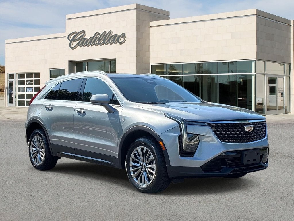 2025 Cadillac XT4 Premium Luxury