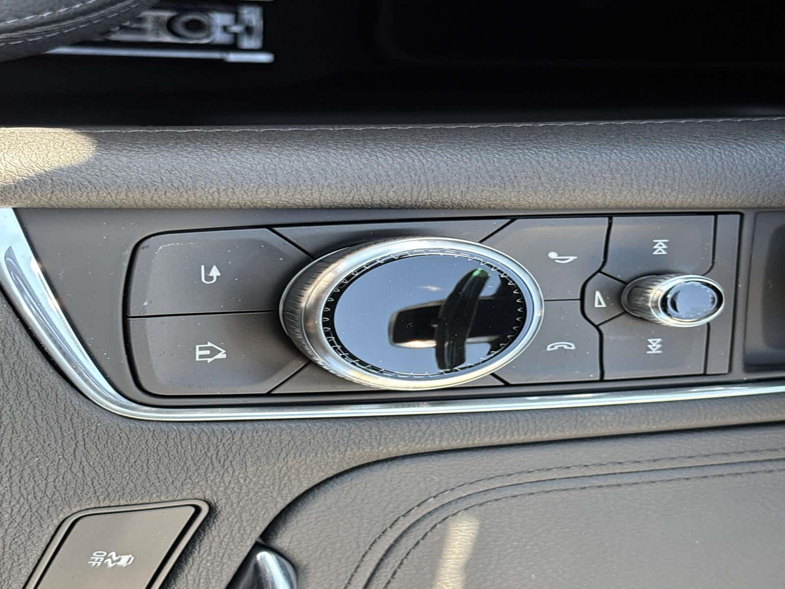 2025 Cadillac XT5 Luxury