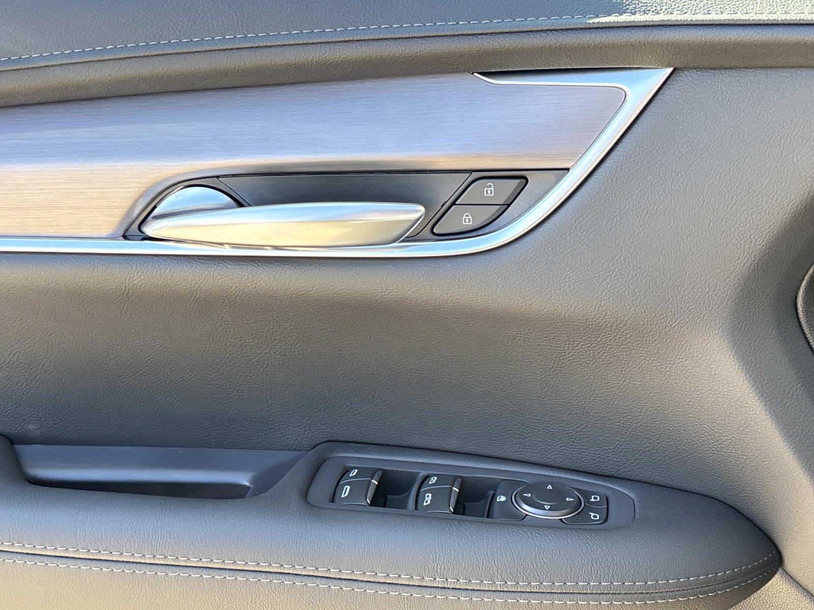 2025 Cadillac XT5 Luxury