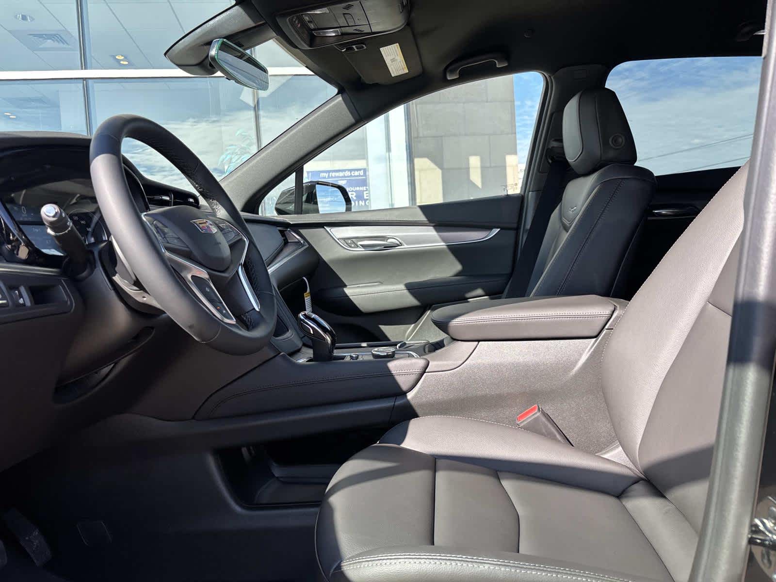 2025 Cadillac XT5 Luxury