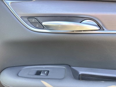 2025 Cadillac XT5 Luxury